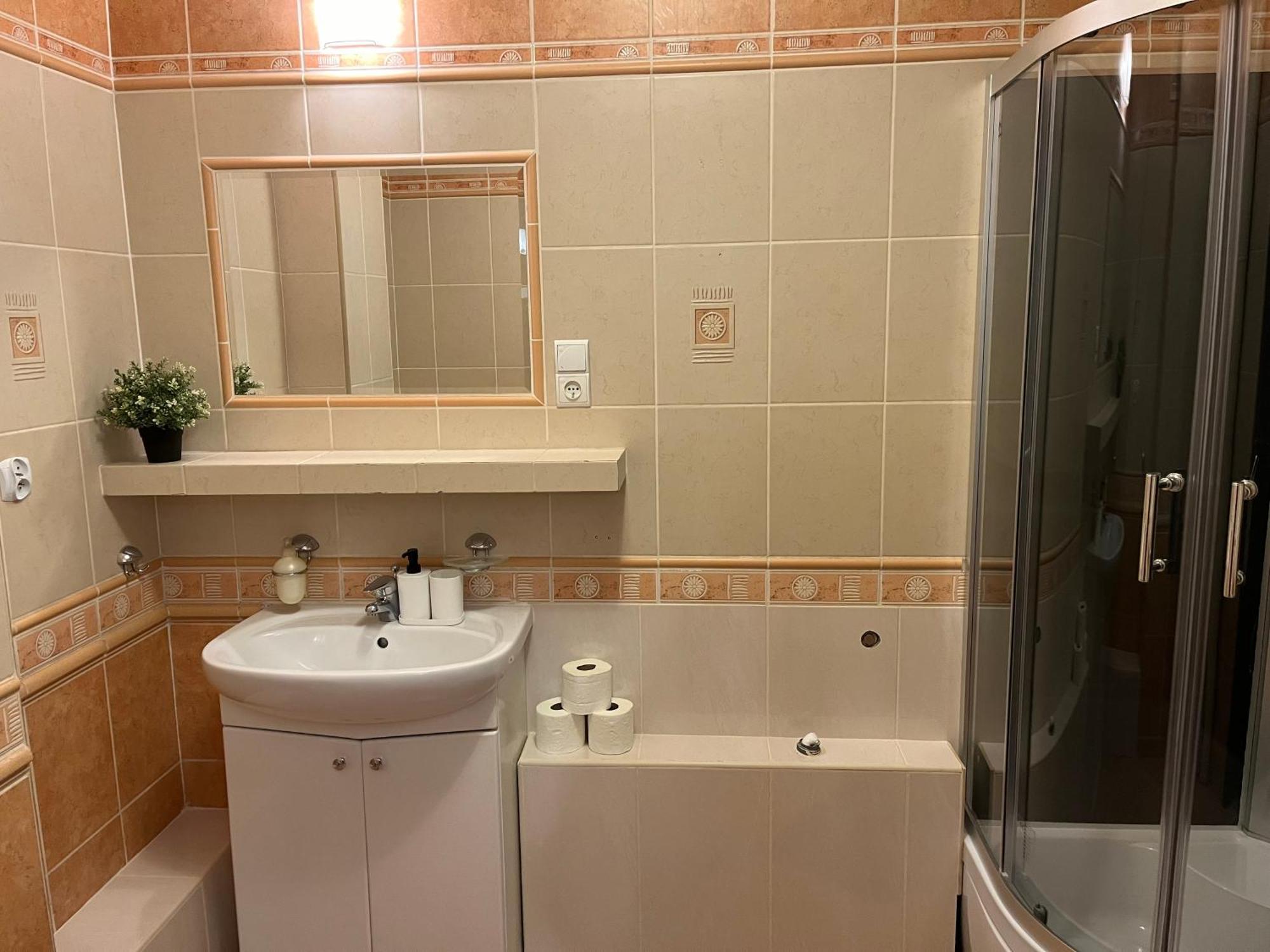 Coser Apartamenty Grzybowska Varşova Dış mekan fotoğraf