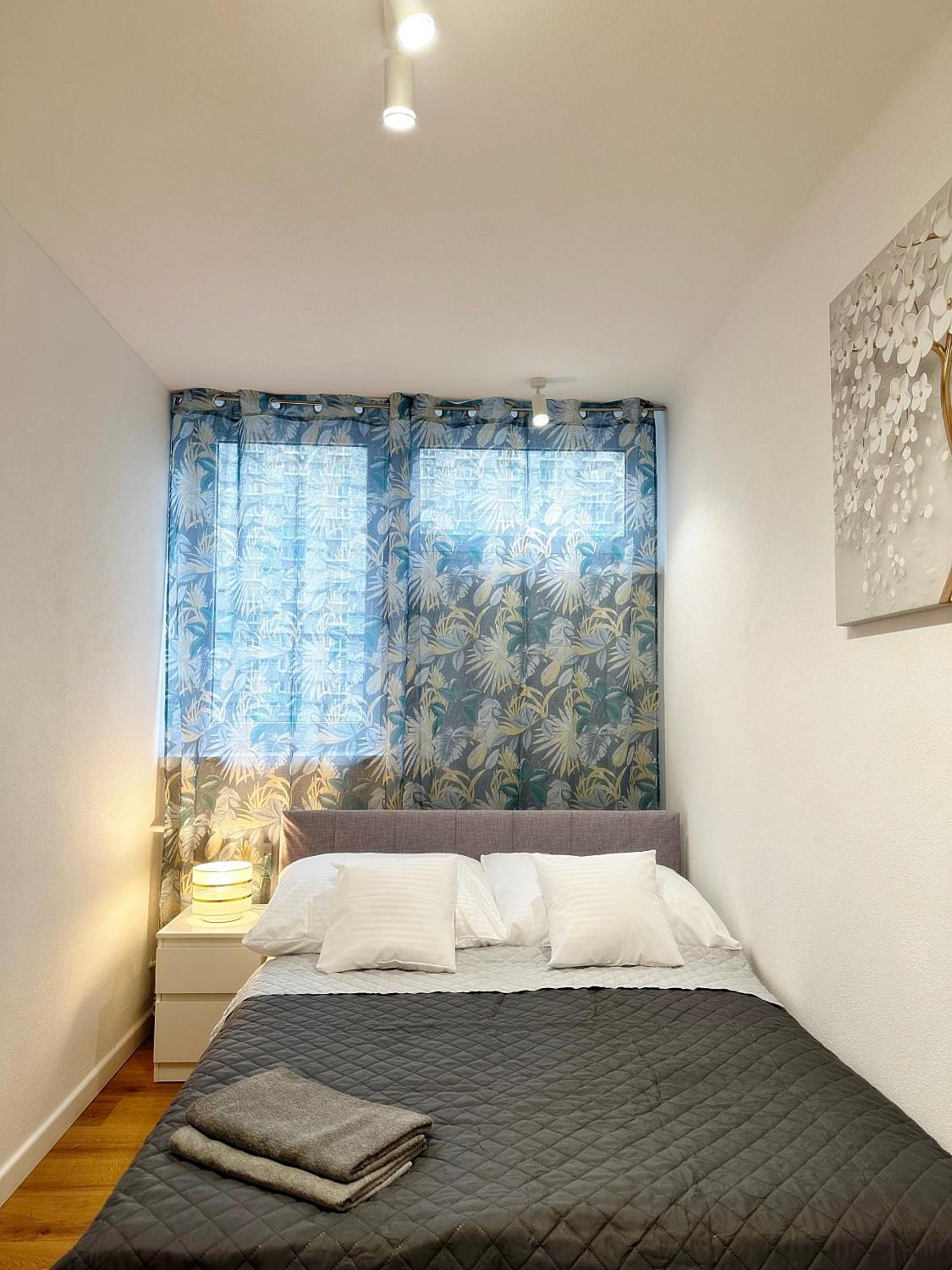Coser Apartamenty Grzybowska Varşova Dış mekan fotoğraf